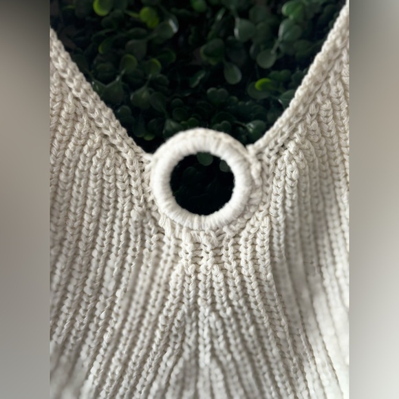 ASTR THE LABEL BEVELYN SWEATER TANK TOP - Picture 7 of 9